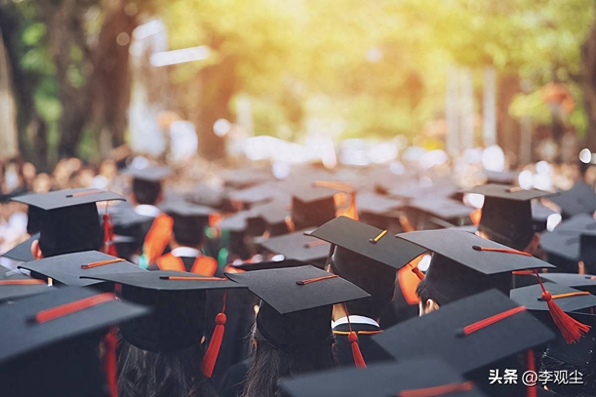 多所985集体砍掉专业，AI时代来临，这个专业成为重灾区