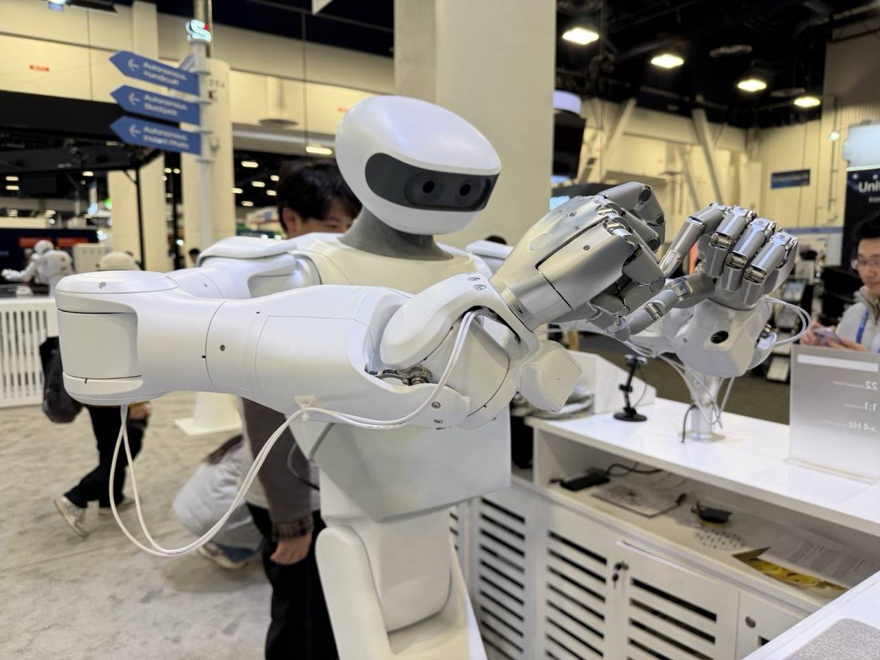 机器人的2026：价格战加码不可避免，具身智能概念落地成关键