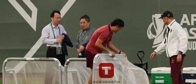 杨旭现身吉达出席AFC竞赛会 中国足球外交重建中_亚足联_情况_亚洲杯