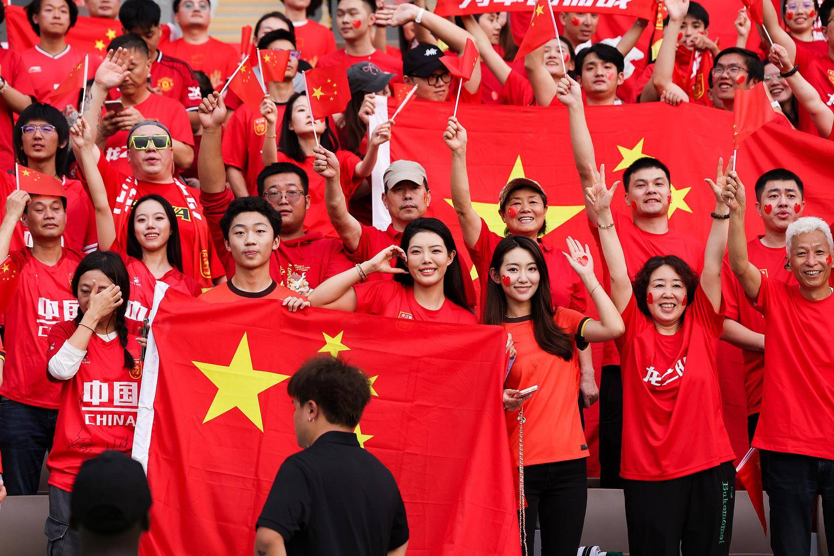 中国足球需要的，不是奇迹而是足迹| 亮话体坛_搜狐网