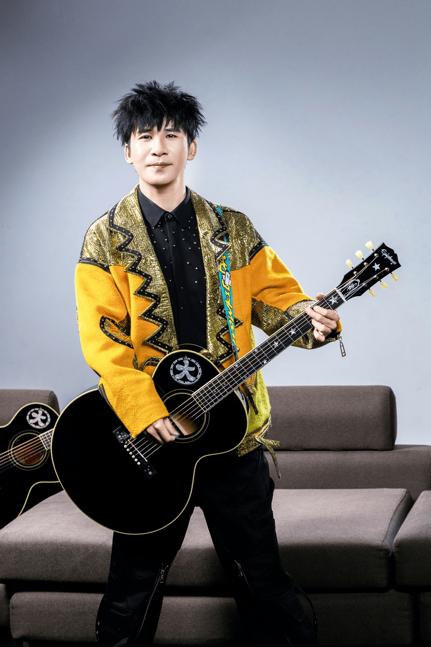 发布大张伟签名款J-180原声吉他_搜狐网