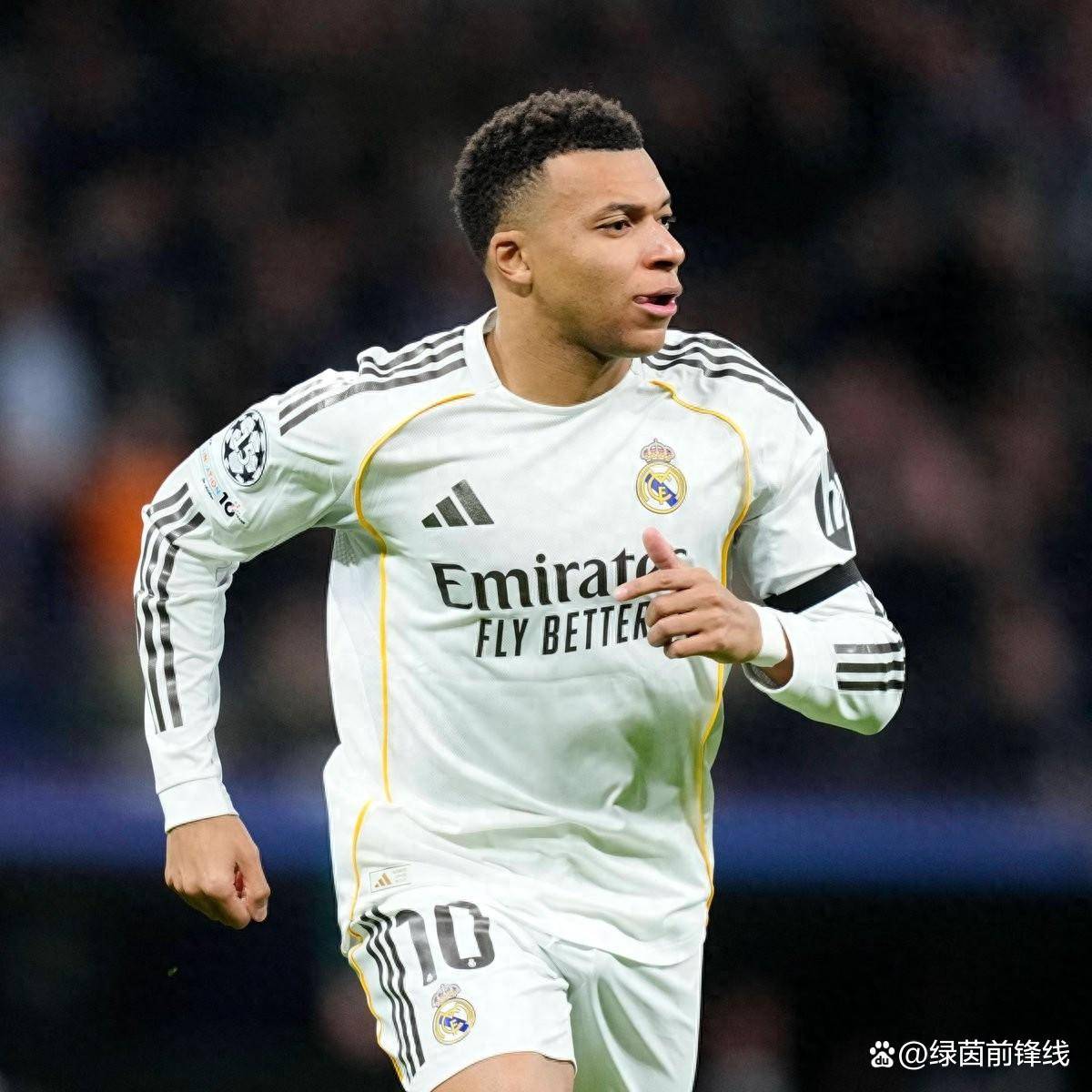 超越C罗!欧冠纪录大改写,姆巴佩7战12球,成历史第一人