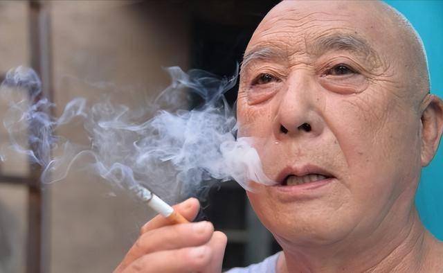 研究发现：重度吸烟者反而不易患肺癌，为何会这样？
