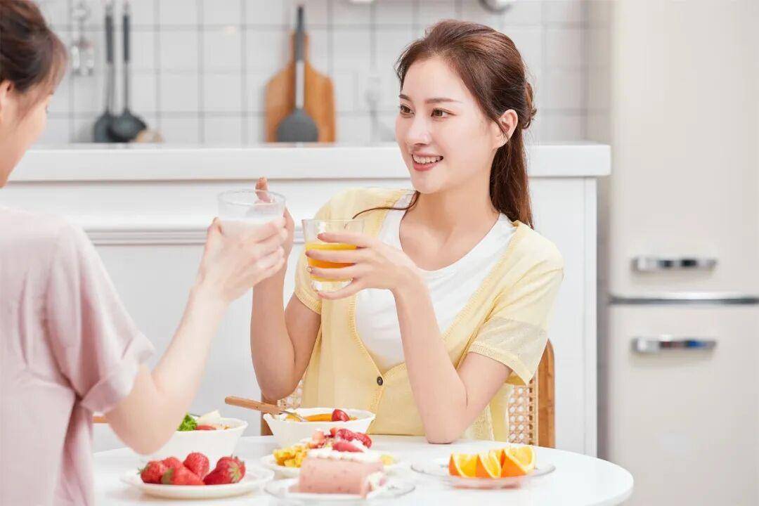 好想来风波不断：“秤不准”后怀疑女孩偷东西扣