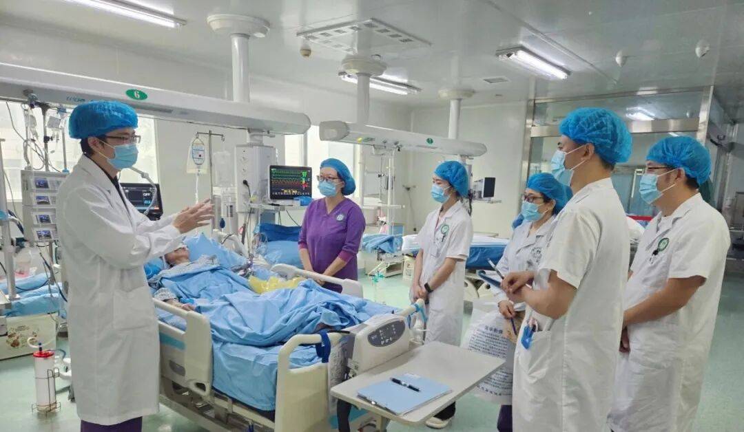 【广中医一院派驻专家风采】郑述铭：中西汇通引领重庆医院重症医