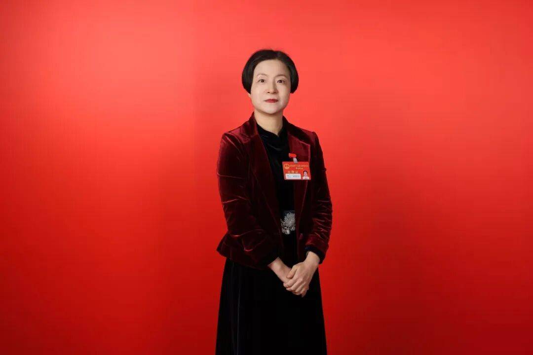 市人大代表、市财政局局长姚慧怡解读2026年预算报告:继续实施更加积极的财政政策 全力支持实施“九大行动”、打造“十大亮点”_发展_全市_方面