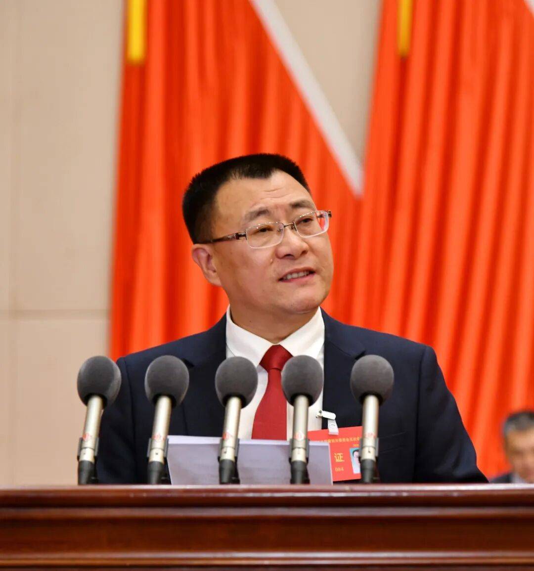 李向伟委员代表市工商联发言全力打造一流营商环境1月14日下午市政协