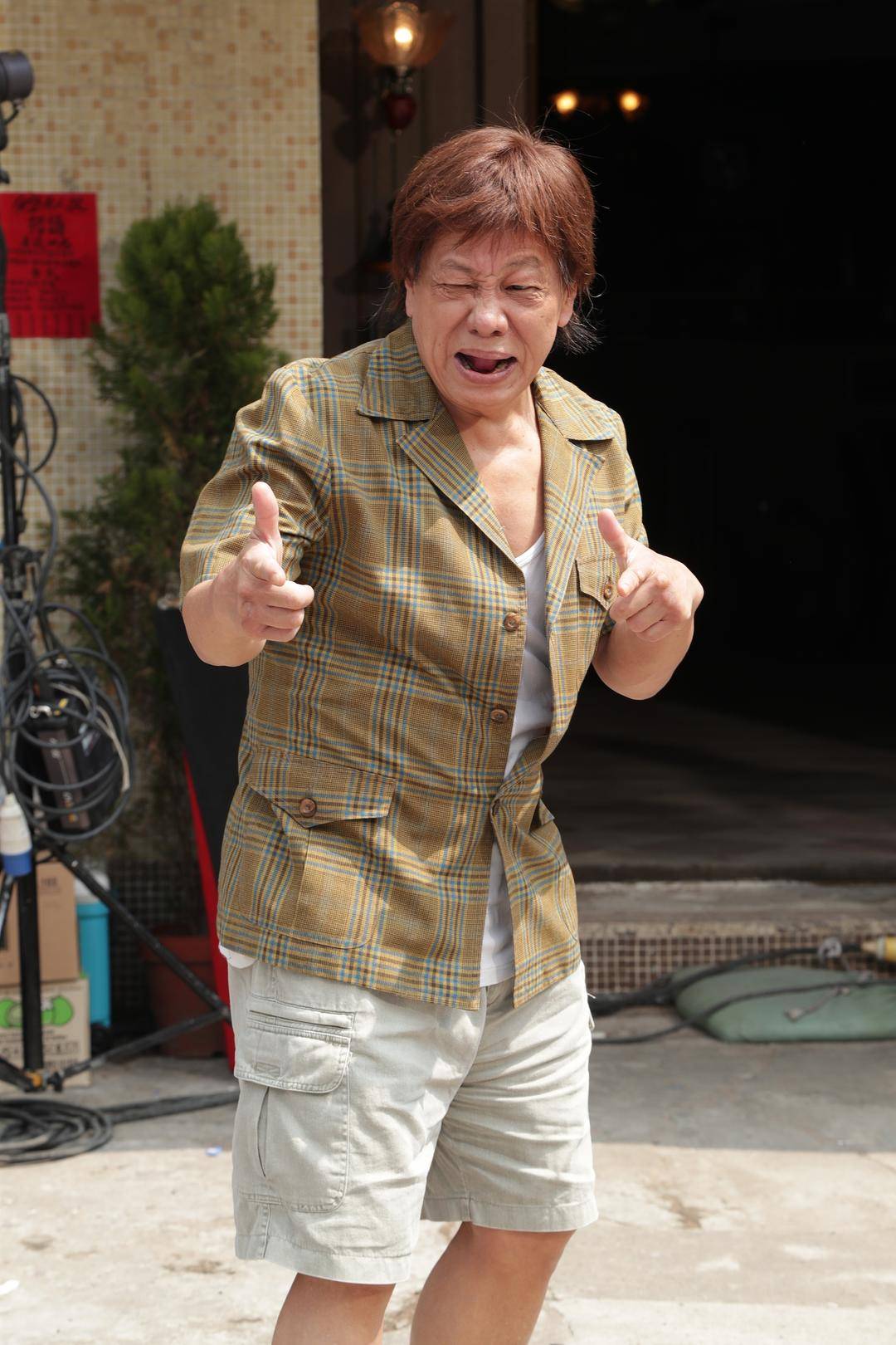 梁小龙妻子宋骧出镜向梁小龙相关账号维权，该账号运营者回应