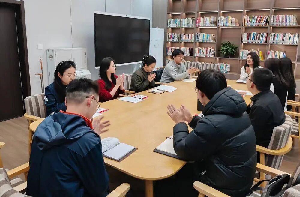 感悟历史回响 凝聚奋进力量——市委社会工作部举办“书香沁机关·悦读促同心”主题读书会活动_交流_书籍_回声