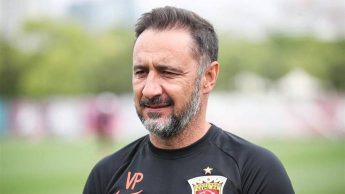 这位上海的荣誉市民，成为英超诺丁汉森林队本赛季第四位主帅