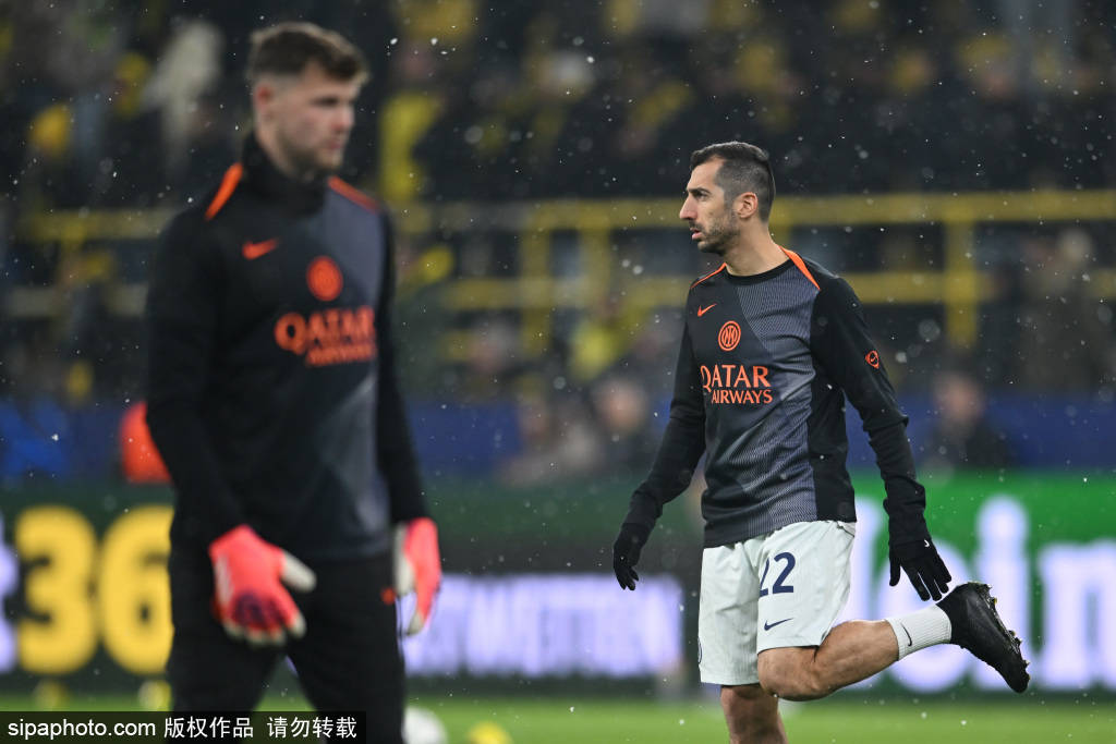 多特蒙德门将科贝尔：‘路还很长’