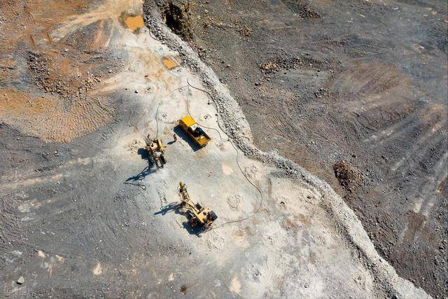 原创 曾经连一克粉末都求不来,如今全球巨头都要看中国石嘴山市