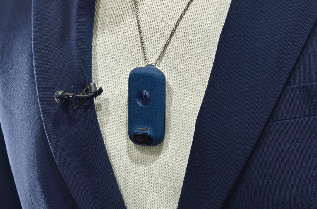 今年的MWC，手机厂商们都开始“不务正业”了。。。