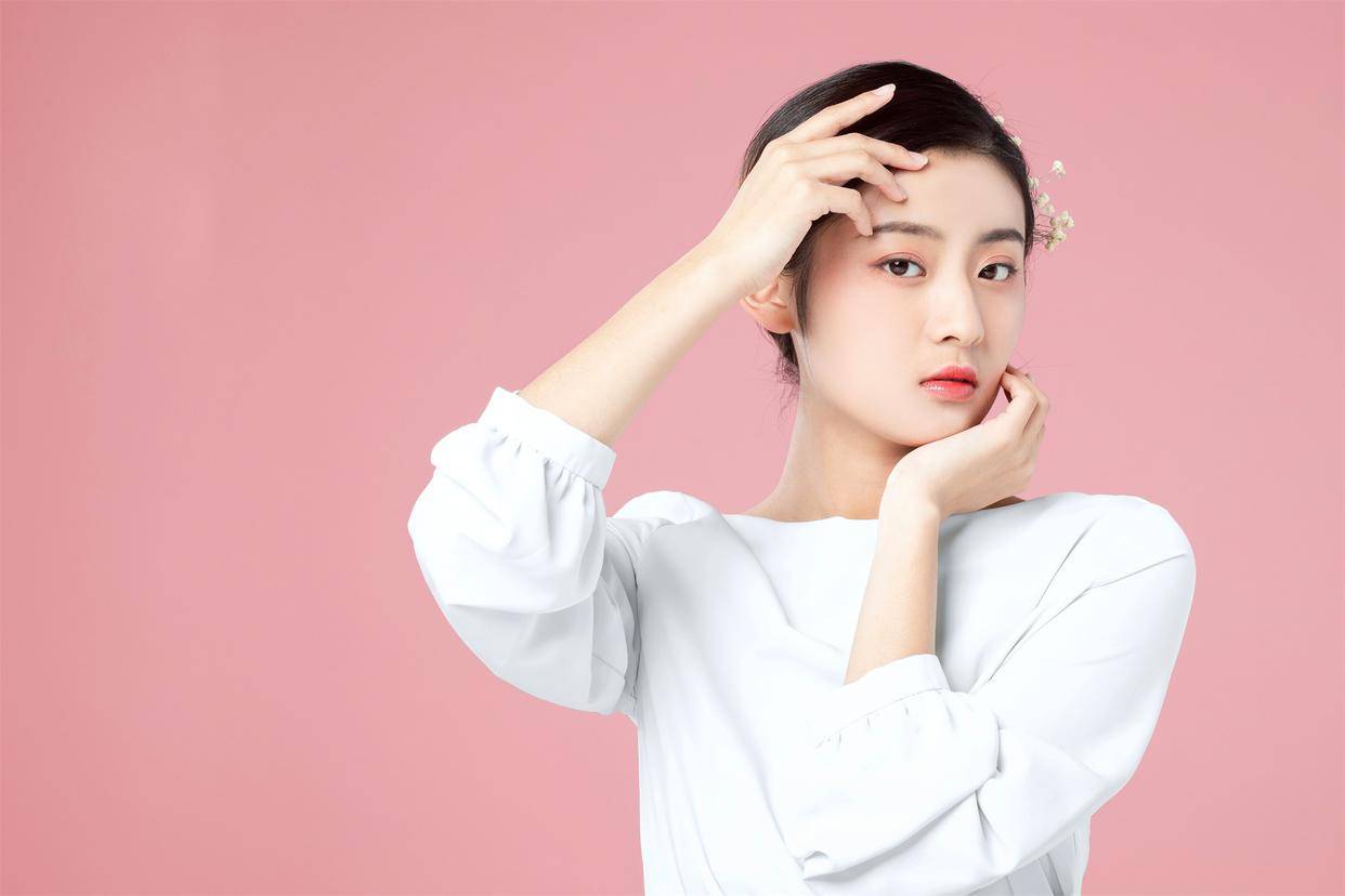 微粒贷逾期遭短信轰炸 起诉微众银行：个人信息