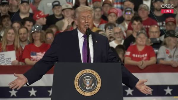 特朗普毫不掩饰：我都生气了，但军方说这么干更有趣