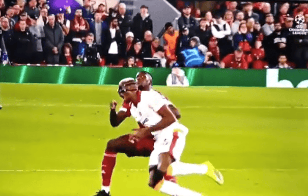 骨折受伤!利物浦中卫赛后遭种族歧视