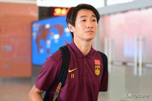31岁国足名宿：亮相四川，体育局任命，新岗位曝光，还有娇妻支持