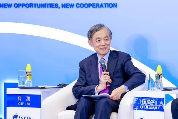 博鳌论坛2026| 熊友军、王晓刚等:具身机器人何时能迎来“ChatGPT时刻”?