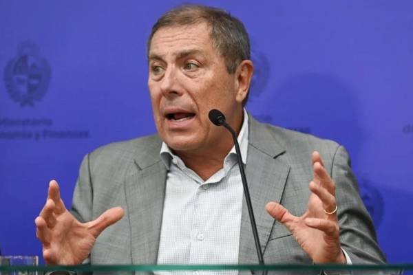 乌拉圭部长：美国逼我们切断对华贸易，压力山大-华闻时空