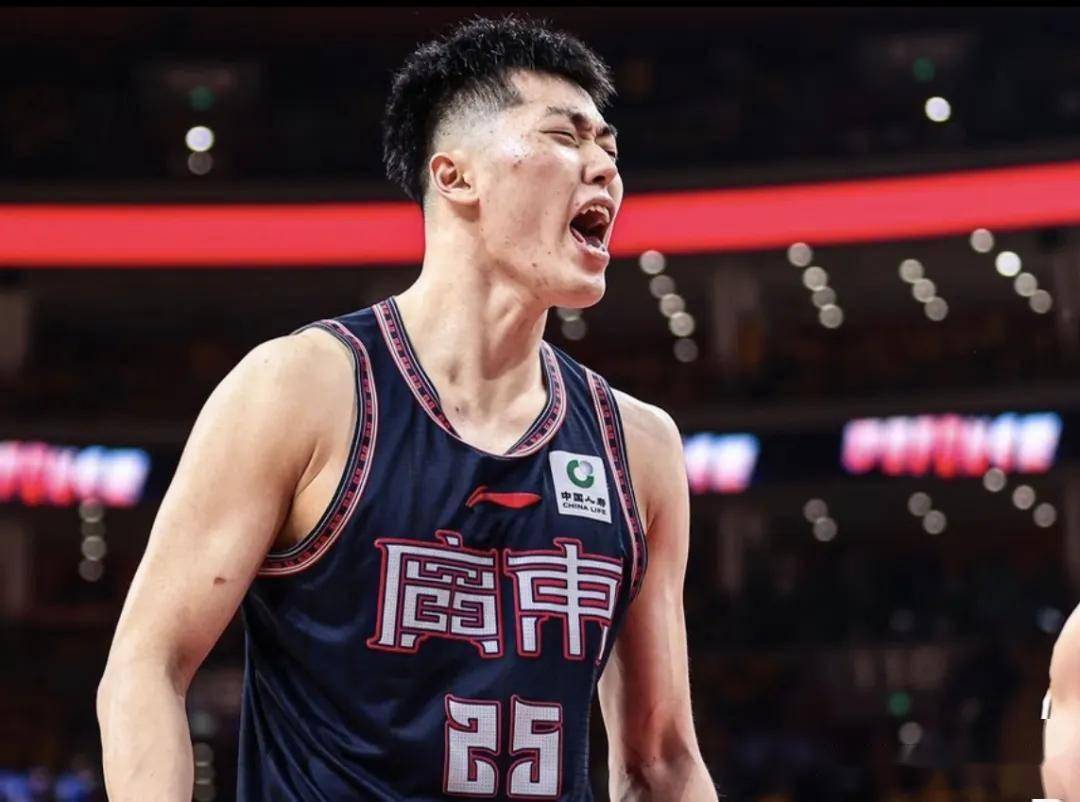 主场战广厦，广东核心又缺阵！张皓嘉特训防守，将锁死胡金秋