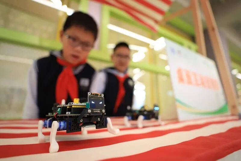 五部门发文，释放“AI+教育”强信号_人工智能_知识_时代