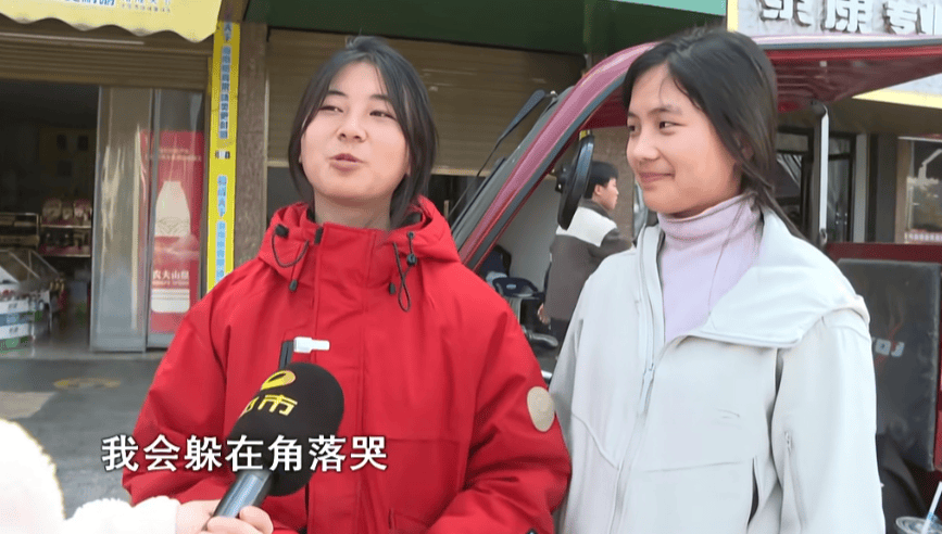 20岁小伙卖猪肉养6个弟妹，父母再生唐氏儿七弟；当地回应，有专人给他打造人设引流，网友：上午还在可怜他，现在收回同情