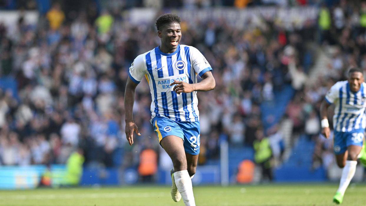 7000万重磅！曼联敲定口头协议，这位天才中场为何让红魔痴狂？