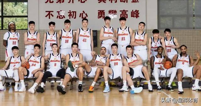 无缘600万年薪！徐杰今夏难签D类合同 季后赛没打动海哥 杜锋不支持