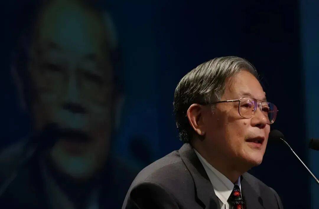 周光召:科学家的责任_中国科学院_社会_自然
