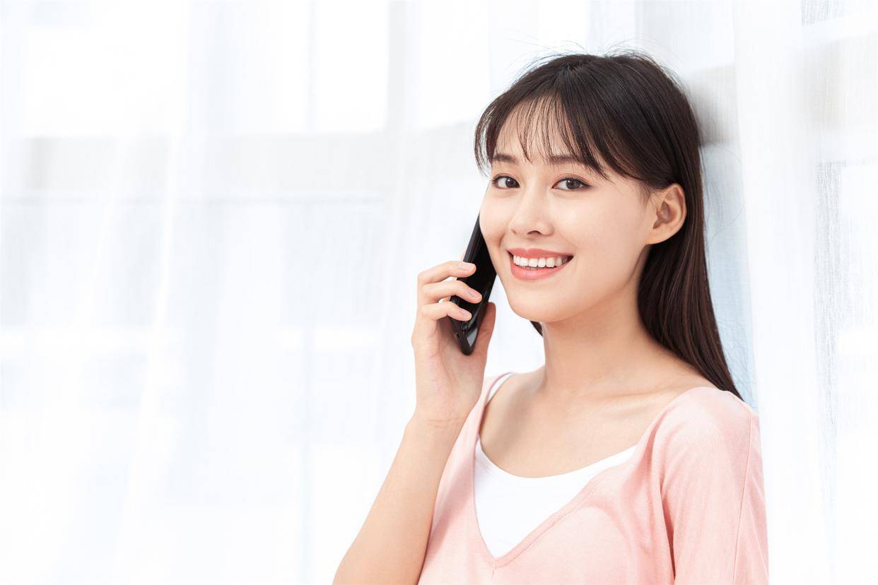 老人买菜路上被拉去割眼袋儿子愤怒讨说法 机构