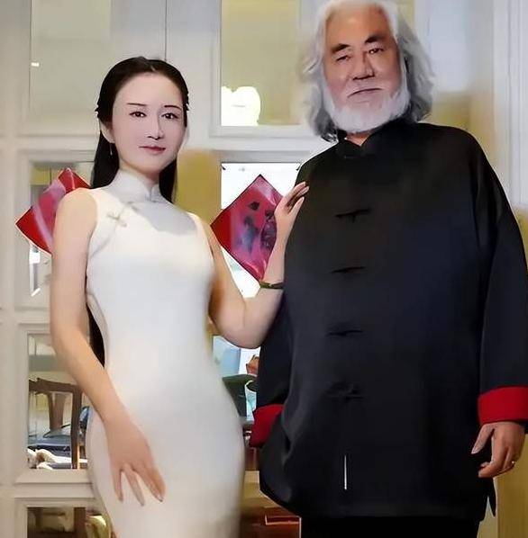 牡丹花下死？张纪中被爆转移财产，这一次杜星霖终究成了“小丑”