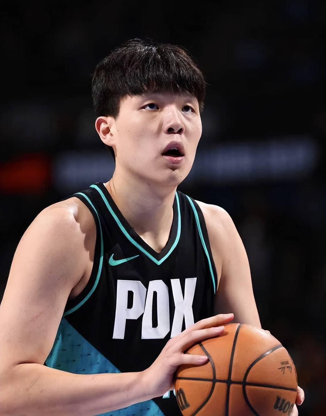 “你还不是姚明！”杨瀚森出席活动带女友，被喷私事太影响事业