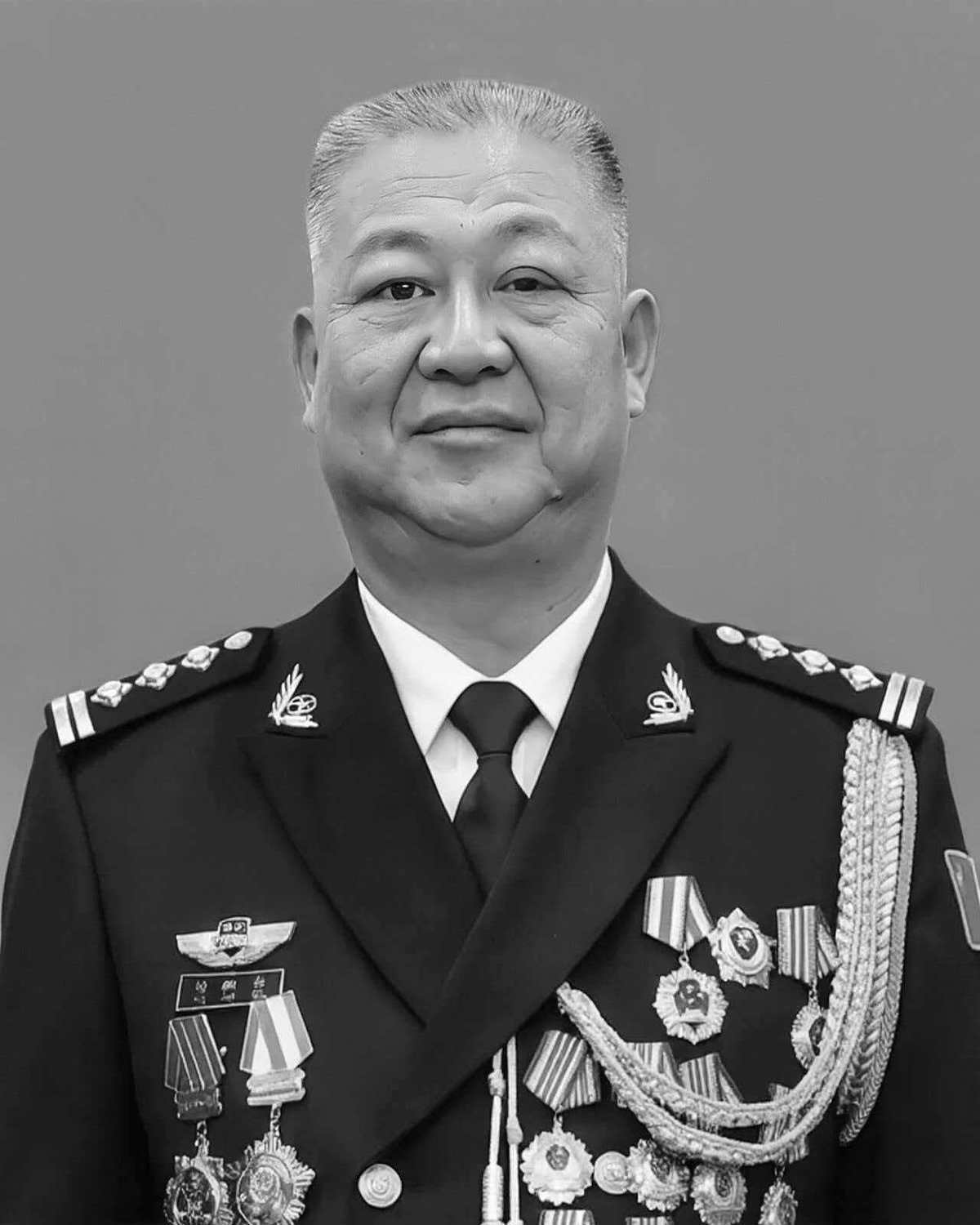 56岁陕西民警因公牺牲，曾破获特大跨国贩毒案，同事：民警去汇报案情发现他倒在办公室