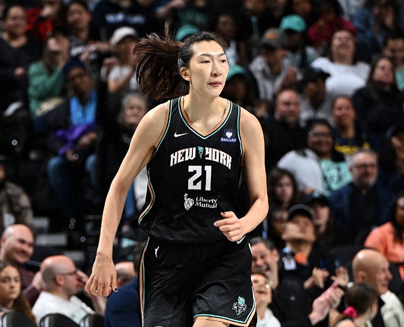 WNBA：韩旭重回替补0分下半场被弃用 上场刚首发14+6创新高