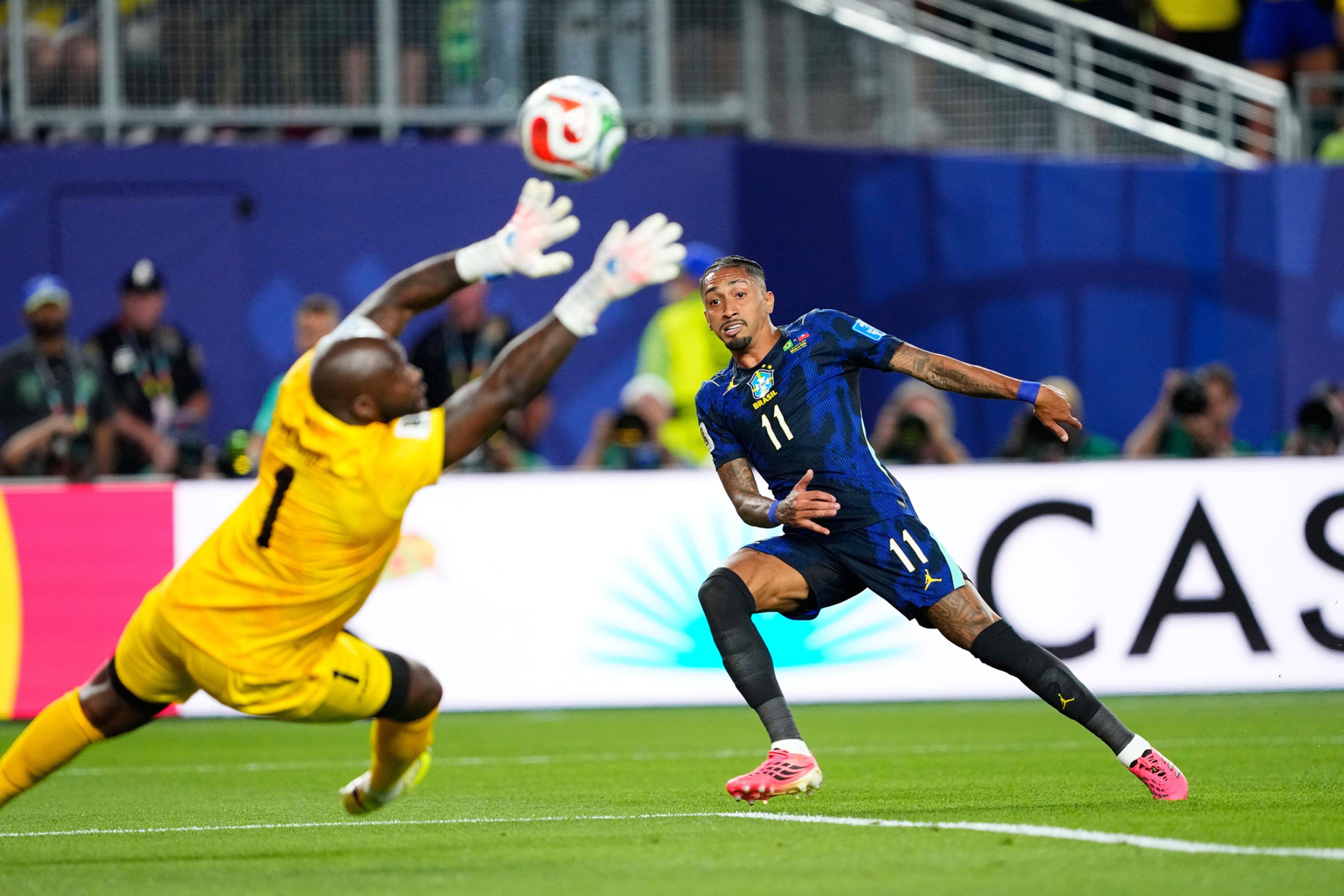 3-0兵不血刃！FIFA第6终迎首胜 皇马巨星独造3球 曼城锋霸梅开二度