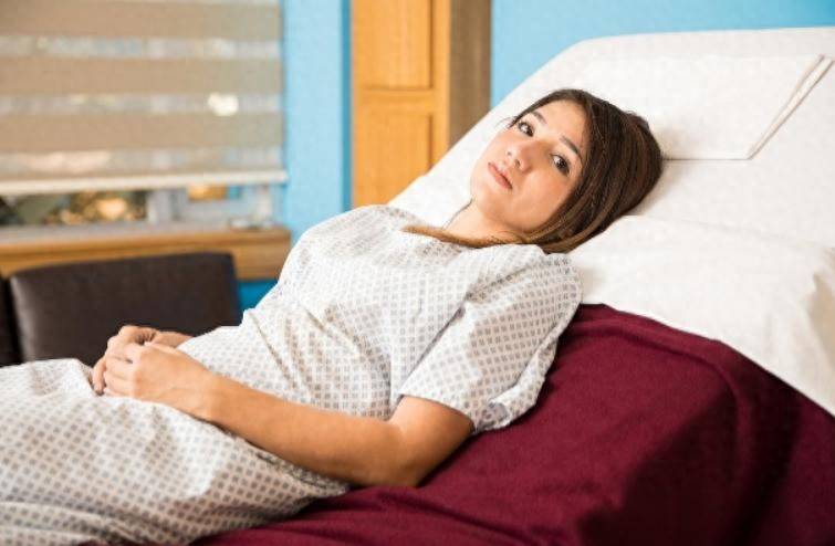 原创            女性绝经后，为什么不愿过夫妻生活了，3个原因男女都要了解