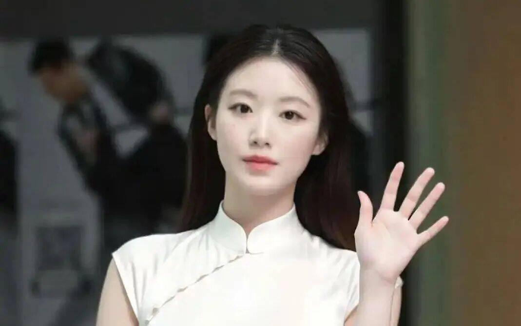 【2026.6.30】叶舒华是母胎solo？蔡依林天津演唱会取消？谢楠有合适的工作？《盛世天下》主演有加成？《炽夏》的雷人片段？