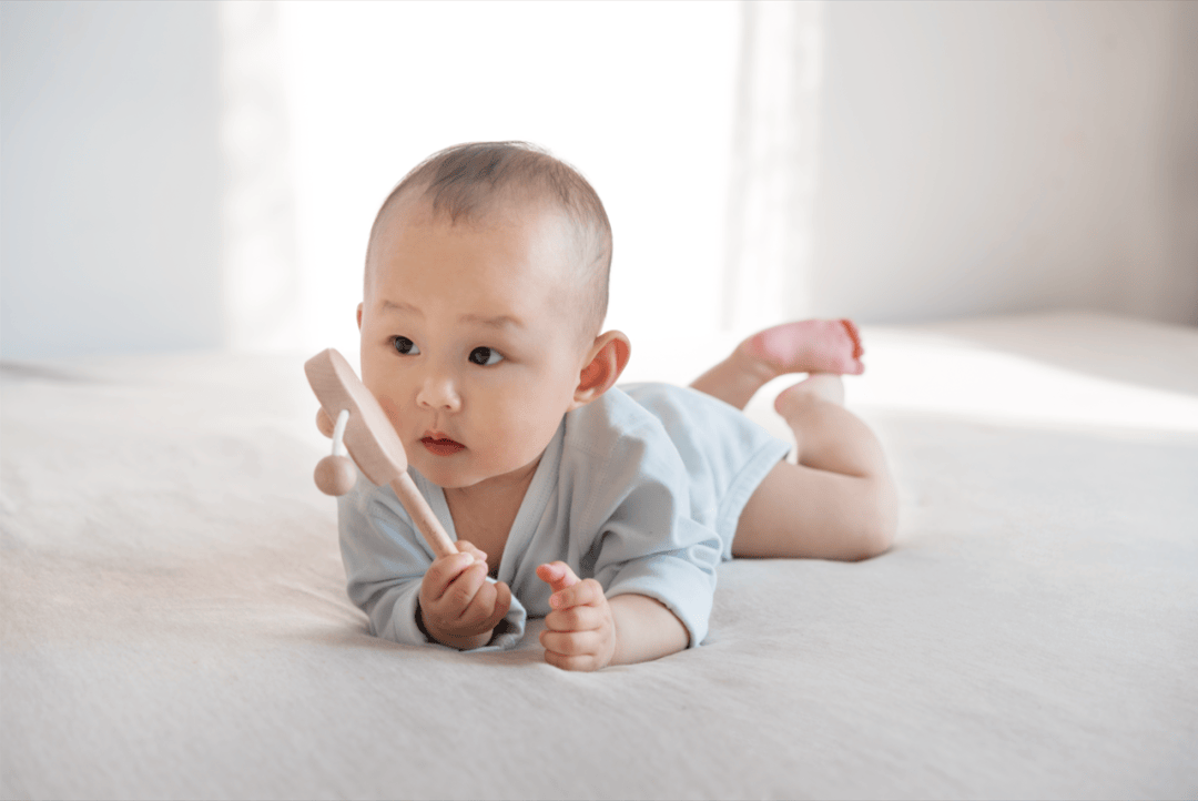 新生儿头型调整全攻略:宝宝头扁了怎么能睡圆
