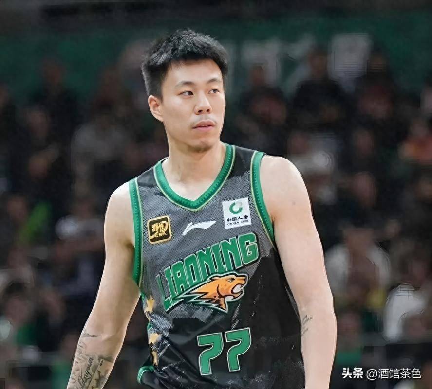 原来她就是张镇麟母亲，曾是女篮顶级国手，难怪儿子能这么优秀