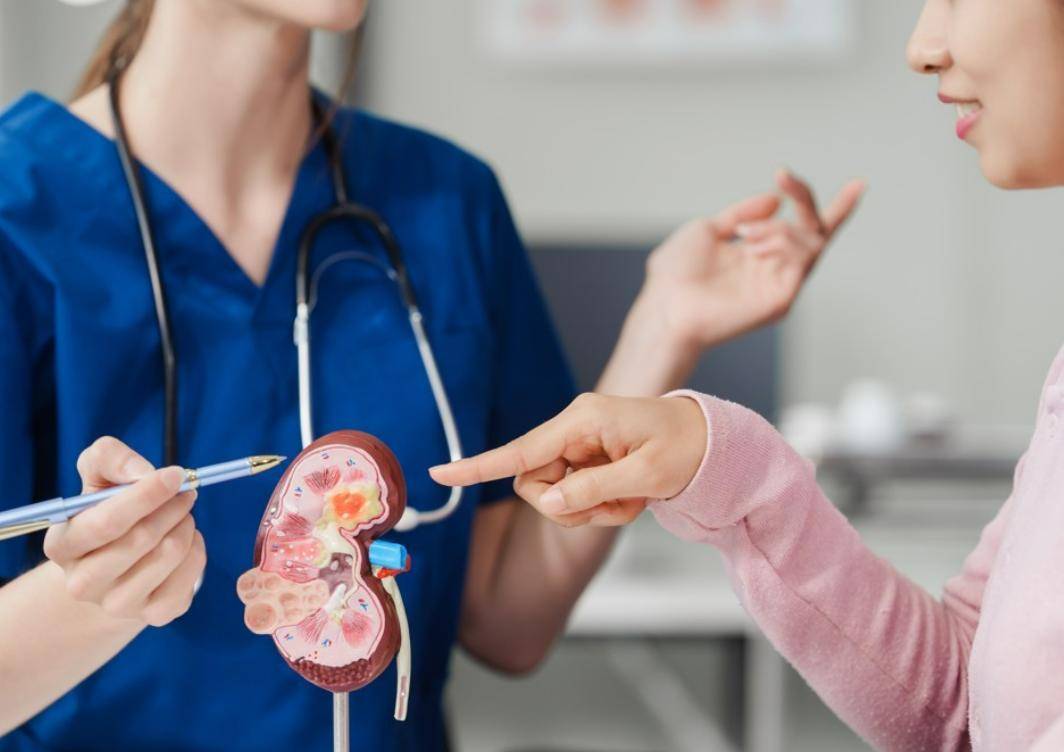 原创            大蒜是尿酸的杀手？劝告：若想要肾脏健康，3种蔬菜要少吃