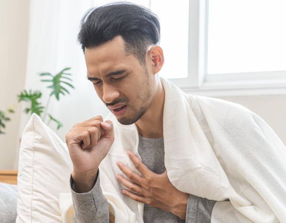 原创            调查发现：若老年人突然不吸烟，不出半年，肺部或会出现5大变化