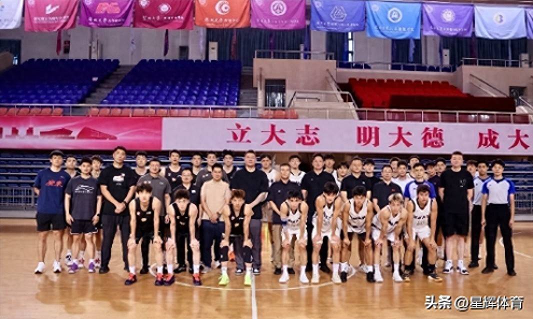 广东队消息!杜锋已除去宏远主帅头衔 李奕臻将离队 杜润旺康复良好