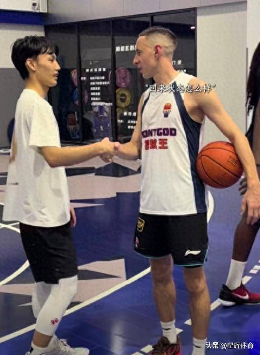 全面升级！徐杰特训归来三分更准 传控更强 与胡明轩组顶级后场双枪