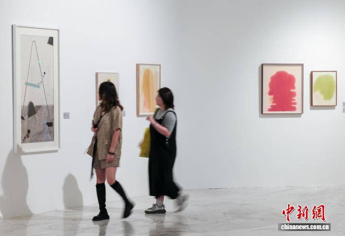 “星丛：青春心印十二年工笔艺术生态展”在深圳启幕