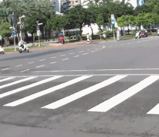 搞笑GIF：这招叫做让龙归位，男人都懂的[10P]