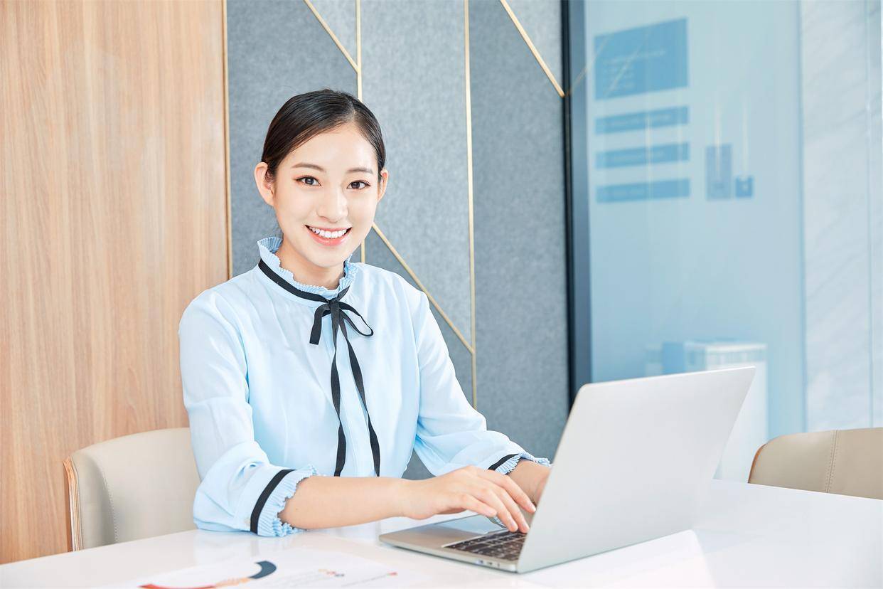 原创            想搞定一个结了婚的女人，最高明的办法就俩字，好多人搞反了