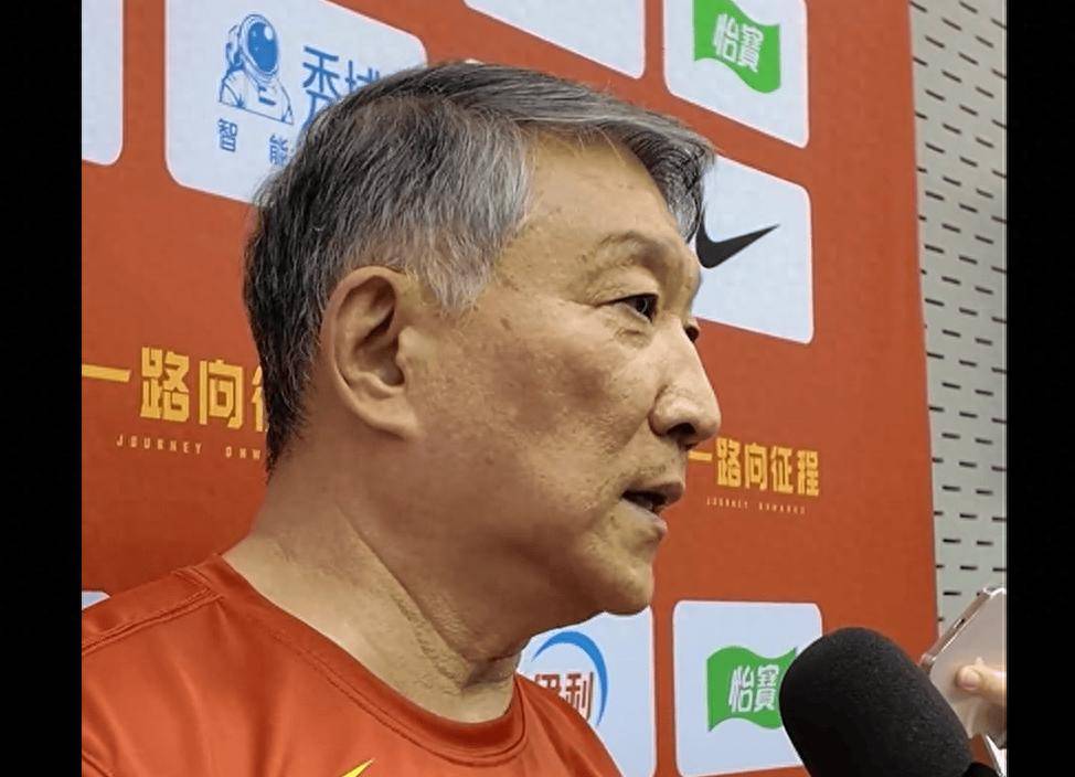 中国女篮阵容继续调整，内线发生变化最大，四大中锋只留三个