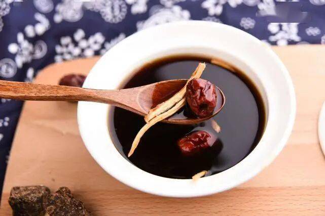 哺乳期妈妈千万别碰这些食物！这些饮食禁忌要牢记！