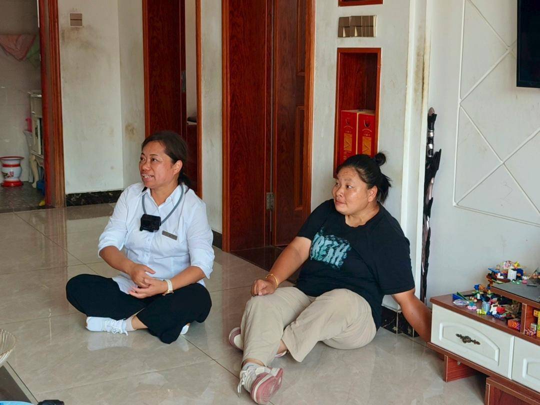 Because of One Communication Breakdown, She Taught Herself Sign Language and Traveled to Hundreds of Villages