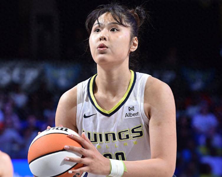 WNBA中国历史第2人！李月汝迎500分里程碑比肩韩旭 时隔9天复出6+4